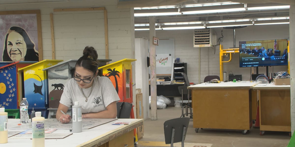 tucsonhoops22's tweet photo. TUCSON, Ariz. (13 News) - Arizona’s high school graduation rate sits at 80%, among the lowest in the country.
https://t.co/QpHImNl14T https://t.co/6I4uUyP9T5