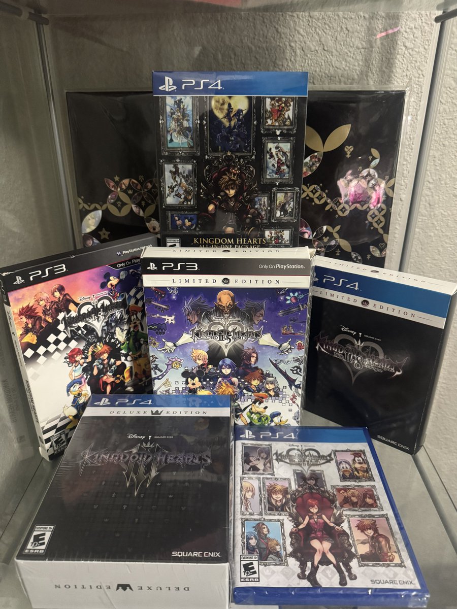 NdukaubaYT's tweet photo. Just a small portion of my physical game collection. At any moment in time, I can take these out, pop them into their respective consoles, and play them. Physical games will always be important. https://t.co/D3jXFyWPXo