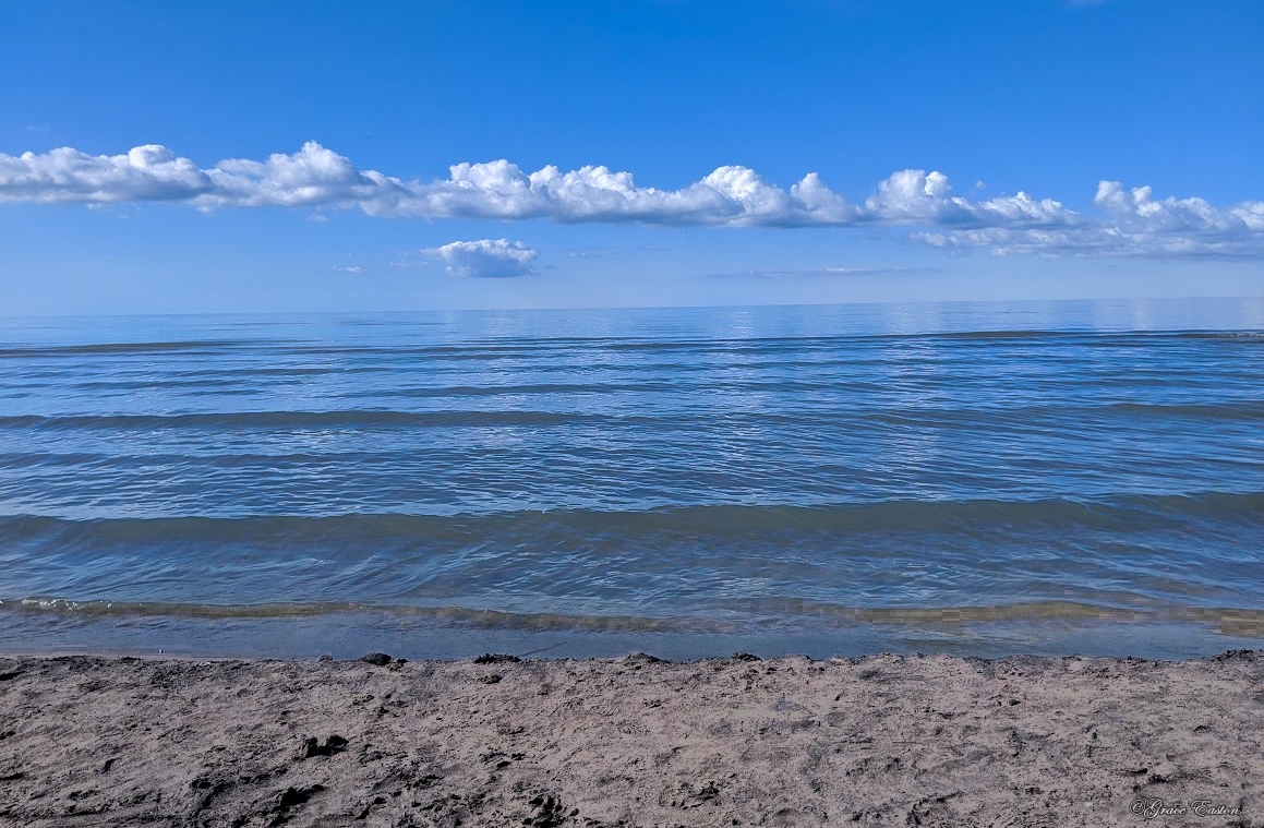 wildphotolens's tweet photo. "Lake Erie folds her shallow hands, building ripples out of shifting sands. Long Point painted in layers of blue."
#LakeErie #GreatLakes #LongPoint #NaturePhotography #Minimalism #Photography #PhotographyOnX https://t.co/uZXwrrwdhy