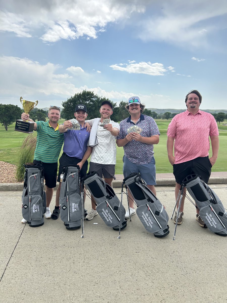 BigRigsSoftball's tweet photo. 1st Place: Team Lusk
2nd Place: Team Butch Pietz
3rd Place: Team Badger (Had a kid)
Drunkest: Huddy Rohrbach
#NFI https://t.co/wWREeev4he