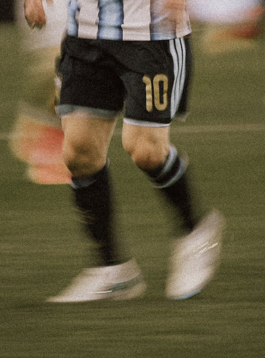 _wsn8's tweet photo. 📸 || LM10 ✨🐐🩵
#FIFAWorldCup - #Argentina https://t.co/NdcbBMHIri