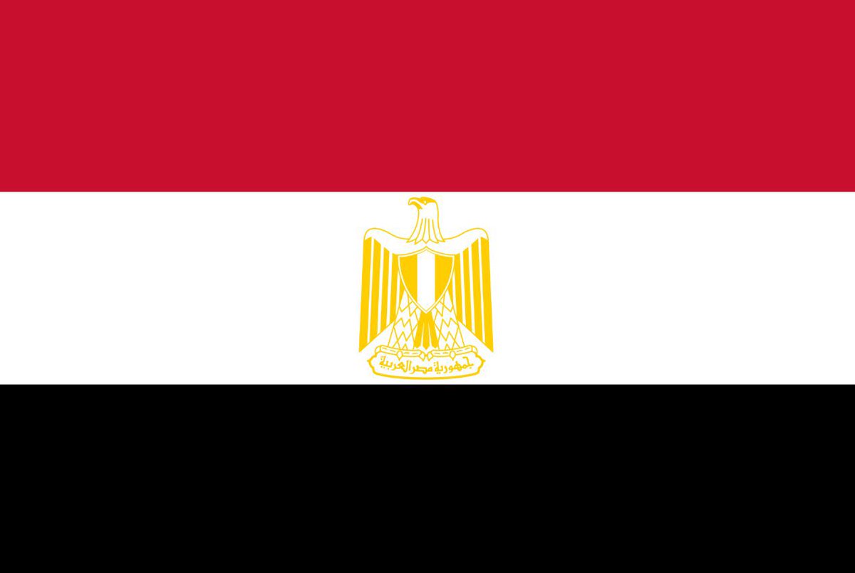 xraykh_'s tweet photo. ألف مبروك فوز المنتخب المصري 

ابطااااااااال مستحقه يا ام الدنيا 🇪🇬 https://t.co/Cz410yru9G