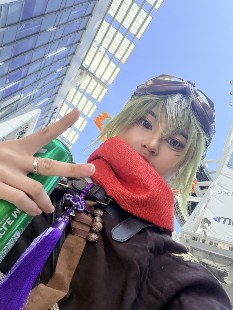 Loompiaawho's tweet photo. parrotx2 for AX day2 ! ! ! https://t.co/LeGHD4O3SF