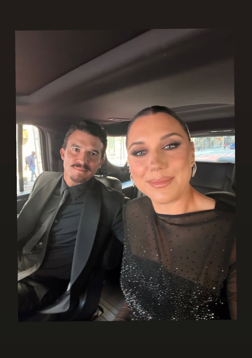 13cheeto's tweet photo. Alex Morgan attending Taylor Swift’s wedding???? My 13 girlies 🥰 https://t.co/W4OouogWgq
