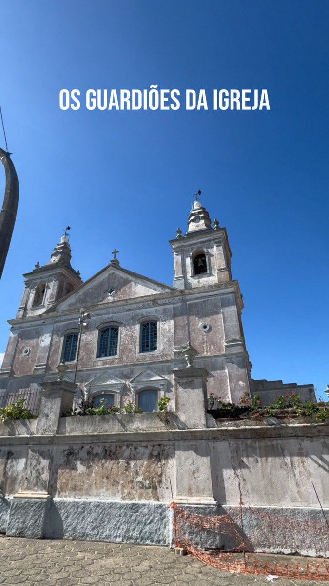 ViajandocomLuRa's tweet photo. Uma igreja de 1840 e seus guardiões silenciosos... ⏳🦅 #foryou #catolico #lagoadospatos #catolicismo
https://t.co/EsQPzAOzaw https://t.co/F3guMZYgYt