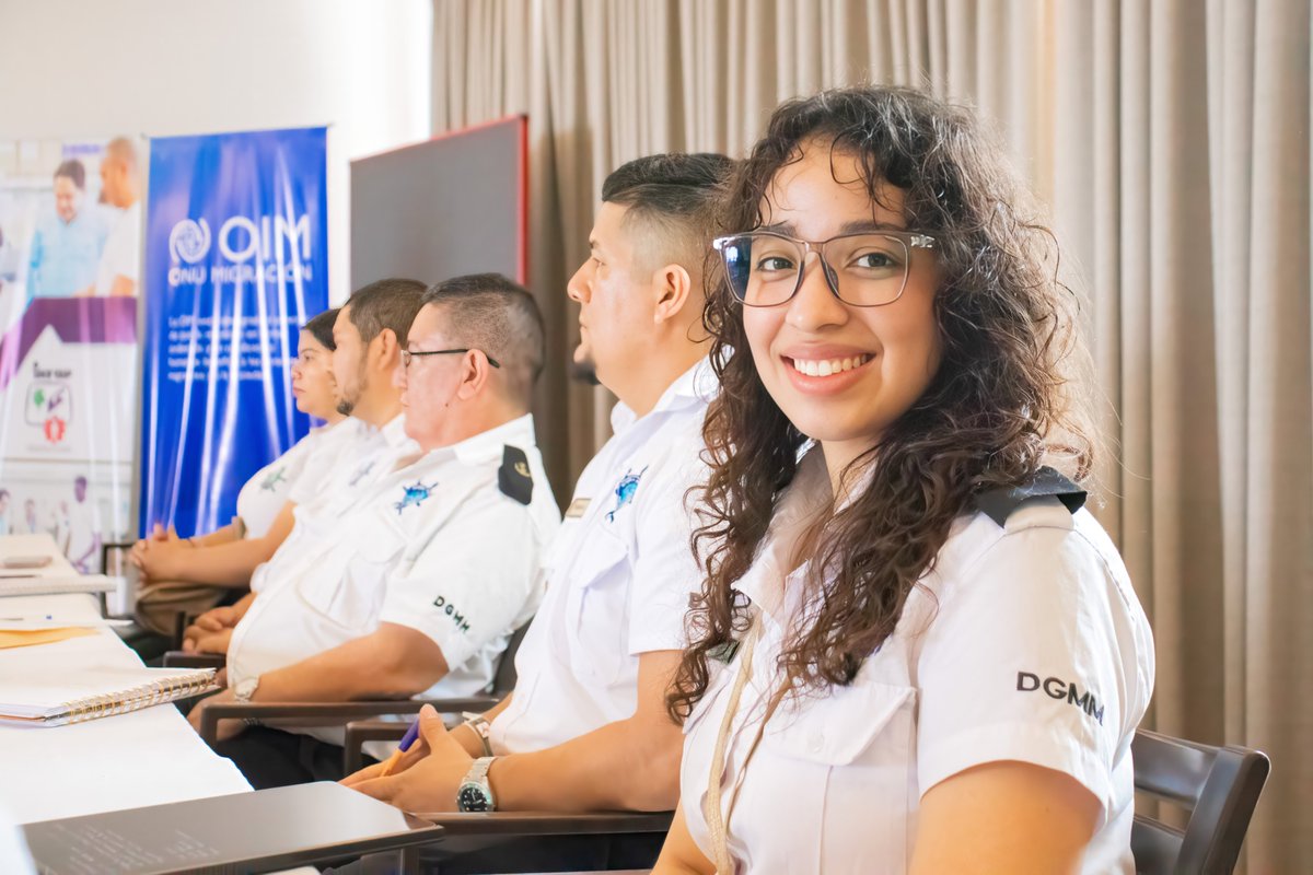 OIMhonduras's tweet photo. 🌊 Detrás de cada profesional del mar hay personas comprometidas con su formación. Instructores e instructoras de la @MarinaHonduras participaron en una capacitación para fortalecer sus competencias y contribuir a una enseñanza de mayor calidad. https://t.co/GQESDfilI9