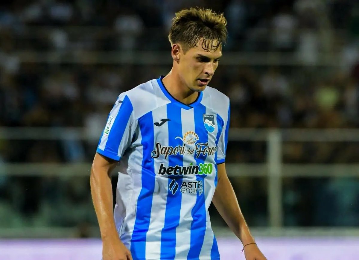 Anto_ni_o___'s tweet photo. Calciomercato #Pescara
La #Sampdoria ha fatto un’offerta per Lorenzo Insigne (attualmente svincolato ma con la proposta di rinnovo sul piatto).
#Olzer tra #Modena e #Padova
Di Nardo, offerta del #Frosinone. Tre anni di contratto a 350 mila + bonus.
#DiNardo #Insigne https://t.co/zKk3vHycJd
