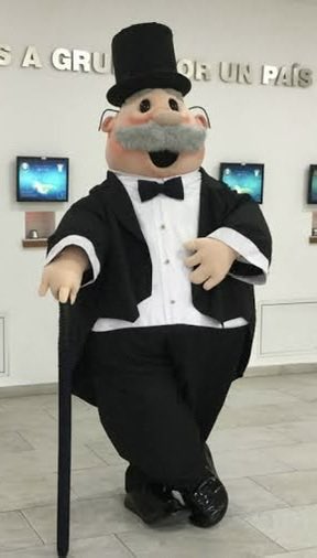 nozchart's tweet photo. Dr. Simi spotted going to Taylor Swift and Travis Kelce’s wedding. https://t.co/1Cx8VpqOi1