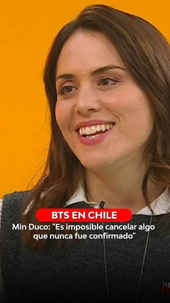 PipeAllendeM's tweet photo. 🔴 Natalia Duco siguiendo el lineamiento del gobierno de Kast: decir una cosa, para luego decir otra

"La organización de MUDA, que lleva más de un año de planificación, señaló que el IND firmó el acuerdo con la productora del tour mundial de BTS sin comunicar previamente a los responsables del festival chileno." 27 de marzo de 2026

#BTSAlNacional #BTS