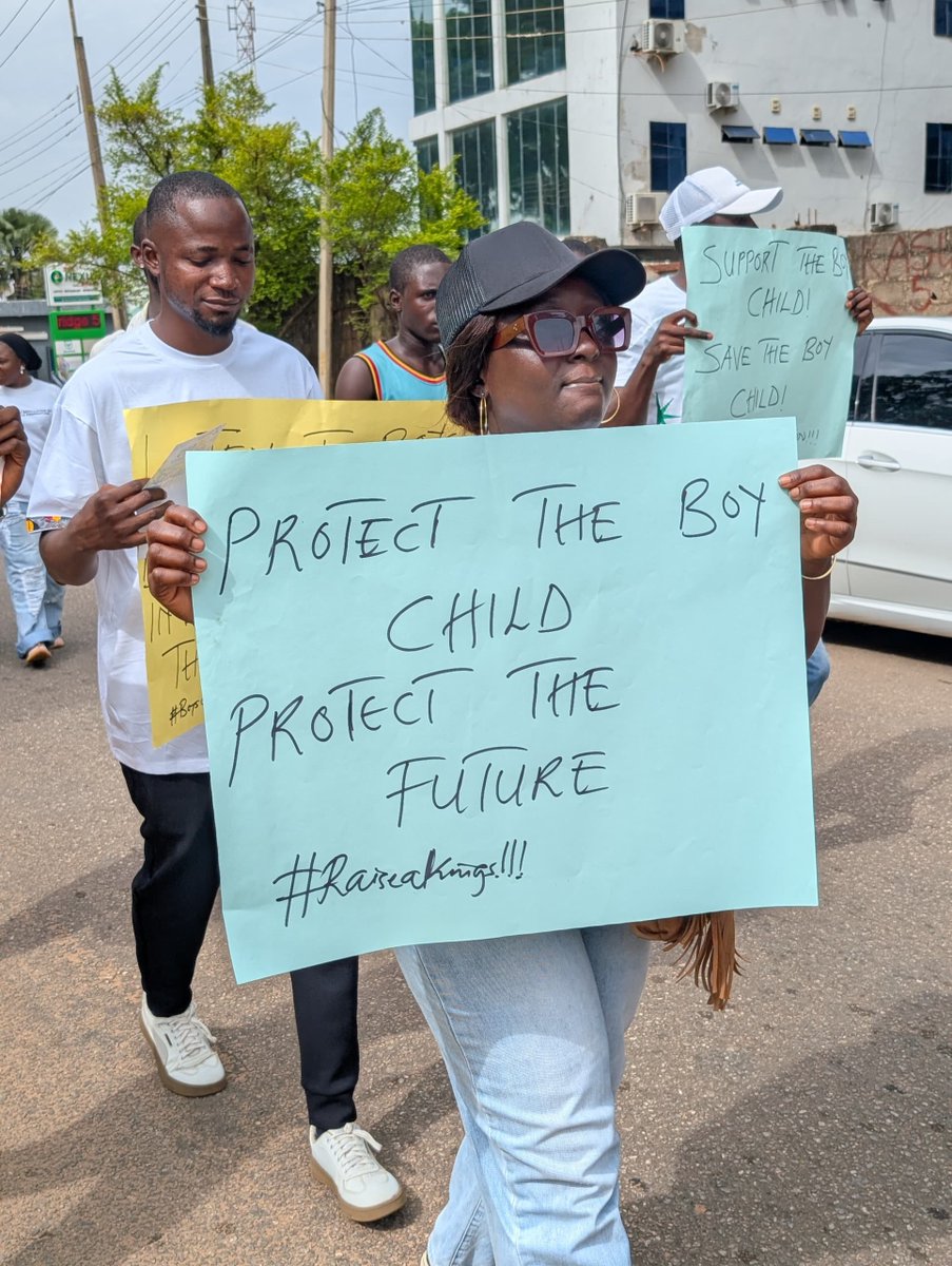 PAmboson's tweet photo. The boy child deserves equal emotional support and encouragement #Theboychildlifematterstoo #boychildadvocate #HealingWithLove #Healingispossible #virałpost #fypシ゚viralシfypシ゚ #fypviral #virałpost https://t.co/uQHSHLvaqN