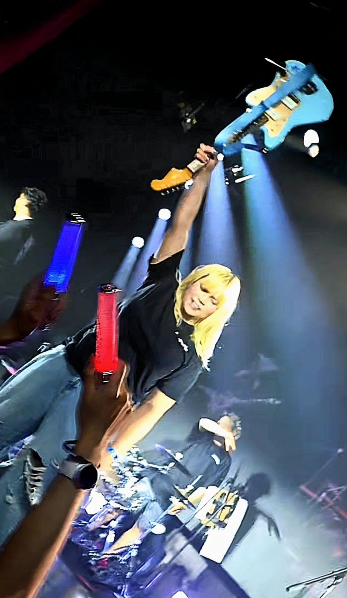 CrianGokou's tweet photo. Such an amazing evening at Fantastic Reality! Jamming out with Virtual Signal as they jammed out tonight was amazing! Definitely a night ill always remember and hold dear!
#FantasticReality
#FoundFutures
#VirtualSignal https://t.co/kOooUAFSR0