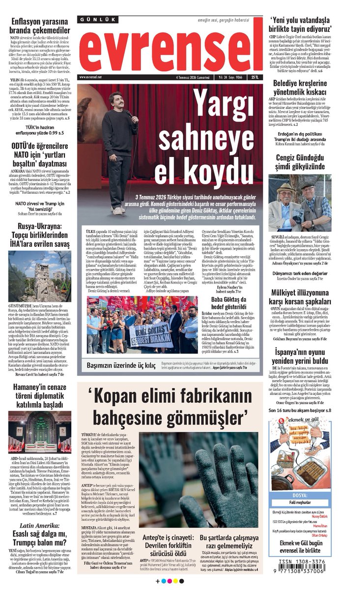 hakki_ozdal's tweet photo. 🔴Yargı sahneye el koydu

3 Temmuz 2026 günü Türkiye siyasi tarihinde uzun yıllar unutulmayacak günler arasına girdi. Bir komedi gösterisindeki başarılı ve cesur performansıyla ülke gündemine giren Deniz Göktaş, iktidar medyası ve siyasetçilerinin sistematik biçimde hedef göstermesi; istihbari 'bilgi notları'yla babasının da hedef alınması; hatta konuyla ilgili Cuma hutbesi okutan Diyanet’in de devreye sokulmasıyla örülen 'azgın azınlık' kampanyasının ardından tutuklandı.
Bu bize Türk basınında, 46 yıl önceki darbe için atılan klişe başlığı hatırlattı..