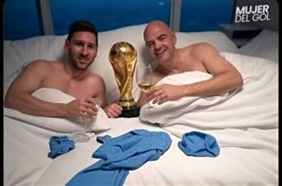 Kayan43360330's tweet photo. @susana24295494 @Cr7stianismo_ Pero Messi nunca fue la mejor dupla con zuares te olvidas de esta dupla https://t.co/Dvbd48pxtm