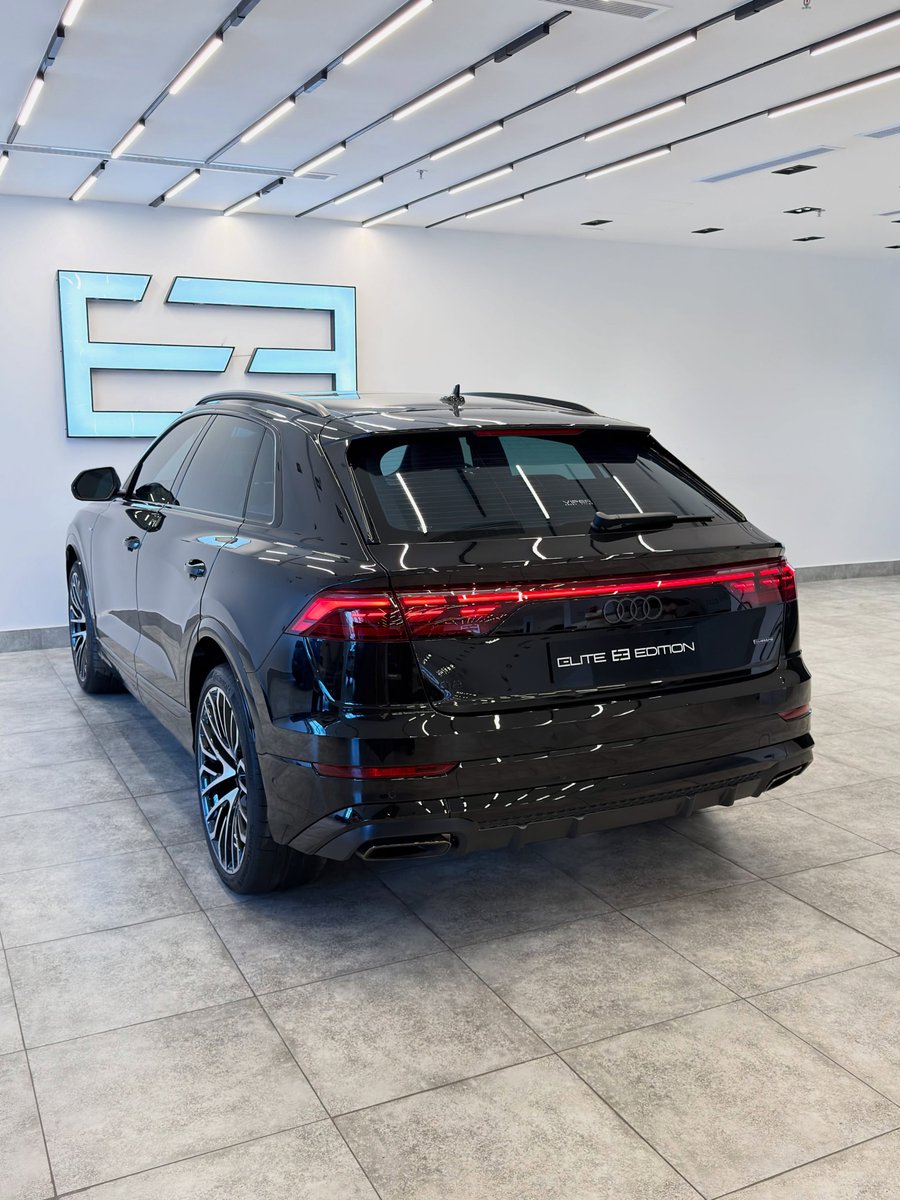 nocarcontext's tweet photo. Audi Q8 2026 🖤🖤 https://t.co/YfHzXOons6
