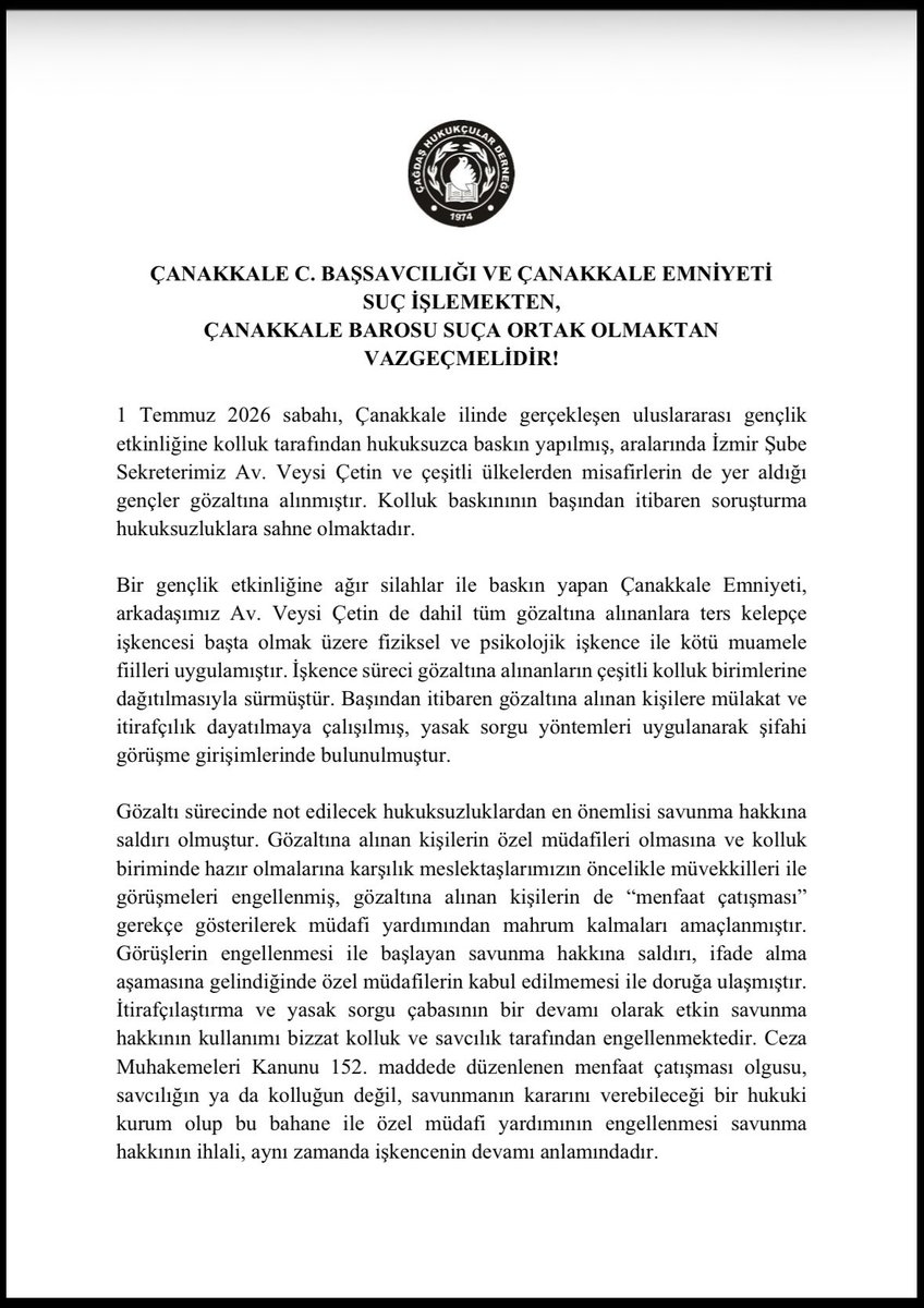 chdgenelmrkz1's tweet photo. ÇANAKKALE C. BAŞSAVCILIĞI VE ÇANAKKALE EMNİYETİ
SUÇ İŞLEMEKTEN,

ÇANAKKALE BAROSU SUÇA ORTAK OLMAKTAN VAZGEÇMELİDİR!

İzmir Şube Sekreteri arkadaşımız Av. Veysi Çetin başta olmak üzere tüm gözaltılar serbest bırakılmalıdır.
 @barolar https://t.co/JtmE5207UA