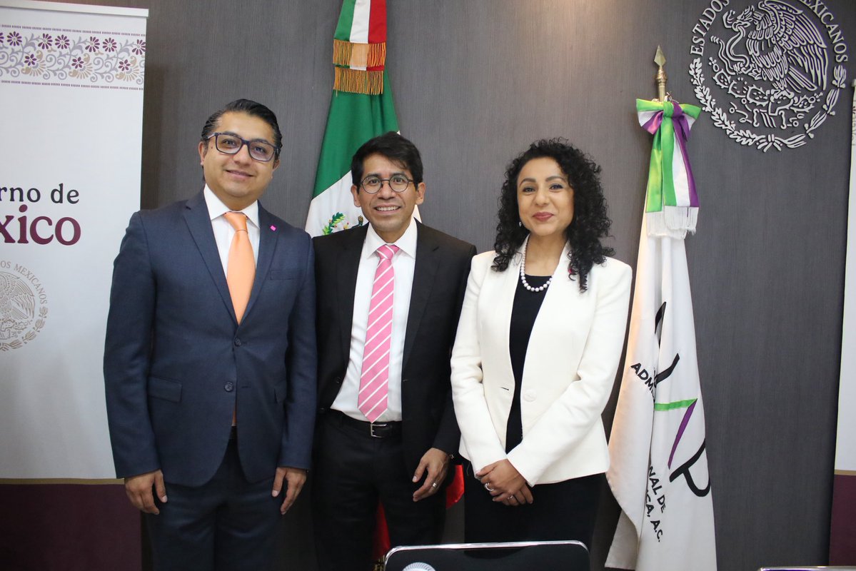 RepreNL_CDMX's tweet photo. Acudimos en representación del Gobierno de Nuevo León a la firma del Acuerdo de Colaboración entre el Instituto Nacional de Administración Pública (INAP) y el Instituto Nacional para el Federalismo y el Desarrollo Municipal (INAFED).

El evento se realizó en la Secretaría de Gobernación y contó con la participación y presencia del Coordinador General de INADEF, Raúl Quintero; el Presidente de INAP, Eber Betanzos y representantes y funcionarios de diversos estados de la República.
#NuevoLeón #CDMX