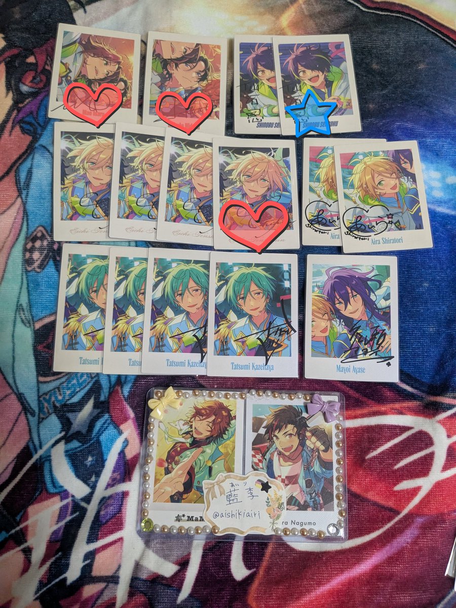 aishikiairi's tweet photo. 【交換】あんさんぶるスターズ あんスタ ぱしゃっつ 10周年 特典
【譲】画像参照
【求】10周年 斑、特典 鉄虎 ＞10周年 鉄虎
❤は★(★決まり次第✨)から同数近く含んだ交換のみ
郵送2枚〜
無印と周年鉄虎の交換の場合は★か✨含む内容のみ
特典⇔周年可 https://t.co/FMLg9InShV