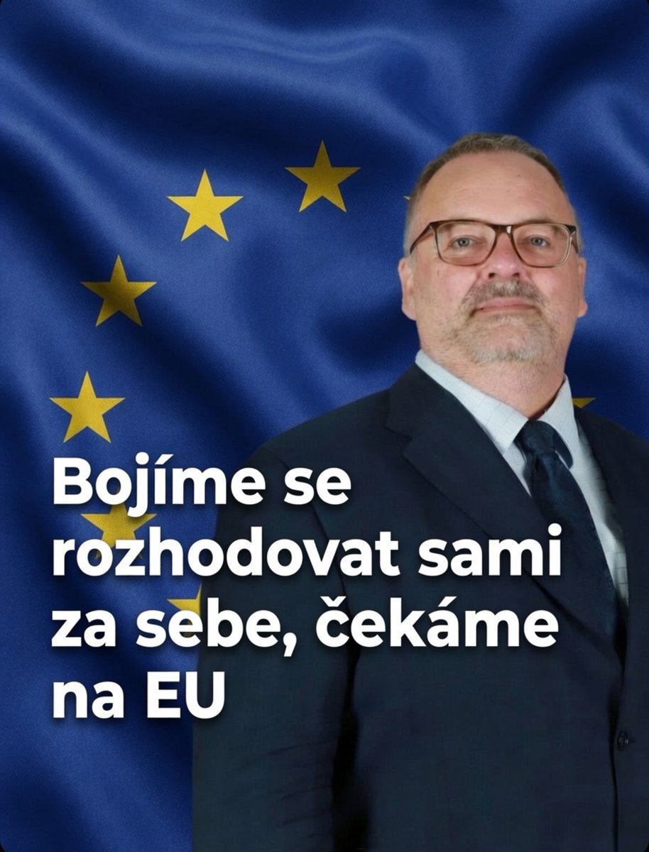 Adrian_Smrcek's tweet photo. Díky @BednarikIvan za shout-out ve sněmovně.

@min_dopravy opakovaně tvrdí, že podporuje nové technologie a nebrání inovacím. Následně ale přichází se seznamem důvodů, proč FSD Supervised v Česku nejde schválit.

Pan ministr mluví o jakémsi „tlaku“. Bohužel to vnímá úplně špatně. Nejde o žádný tlak, ale o legitimní veřejný zájem a zpětnou vazbu občanů, kteří chtějí mít přístup k moderním asistenčním systémům, které prokazatelně zvyšují bezpečnost silničního provozu.

Dále ministr zdůrazňuje, že se Česká republika musí rozhodovat výhradně podle odborných podkladů. Super! Velmi detailní a komplexní odborné podklady k FSD Supervised vypracovalo Nizozemské RDW. Zpochybňujete jejich práci, pane ministře?

18 měsíců reálného testování v provozu nestačí? Pan ministr hovoří o „experimentu na silnicích“, zatímco stejný systém již bezpečně funguje v pěti zemích Evropské unie.

Dostáváme se do paradoxní situace: patrioti ze SPD, kteří nechtějí žádný diktát z Bruselu, místo samostatného rozhodnutí čekají na to, jak se k věci postaví někdo jiný a rozhodne za ně.

Důležité je připomenout, co FSD Supervised vlastně je. Nikdo netvrdí, že jde o autonomní řízení level 3 nebo cituji "nedej bože level 4." Jde o vyspělý asistenční systém úrovně L2, který podle dostupných dat prokazatelně zvyšuje bezpečnost provozu.

Právě proto, že bezpečnost má být podle @BednarikIvan na prvním místě, by @min_dopravy mělo systém schválit co nejdříve. Podklady z 18 měsíců testování od RDW přece mají k dispozici.

Pan ministr dopravy také zmiňuje „nevyjasněnou odpovědnost“. Tady ale není co vyjasňovat. Sám @BednarikIvan správně uvedl, že jde o systém L2, a tudíž po celou dobu zůstává plně odpovědný řidič.

Místo toho, aby ministr poukazoval na země, které FSD Supervised zatím neschválily, by bylo férovější zmínit i těch pět států, které schválení od Nizozemska převzaly.

Hlavní rozdíl mezi ČR a zeměmi které zatím neschválili je že v zahraničí politici aktivně hledají řešení a žádají doplňující informace, u nás jsme se dočkali jen pasivní přístupu, který není odpovědný.

Na závěr bych rád poukázal na krásnou protiřeč @BednarikIvan Pokud je FSD Supervised „jen“ vyspělý asistenční systém, jakým disponuje prakticky každý větší výrobce, proč ho v Česku nechcete schválit?