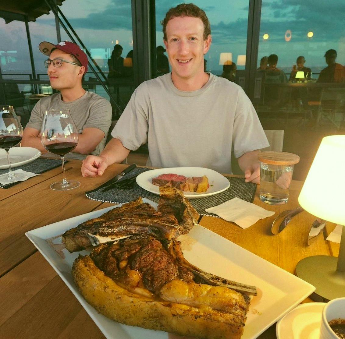 i64421's tweet photo. メタ・プラットフォームズのCEO、マーク・ザッカーバーグが社内タウンホールで、AI投資の恩恵を今後3〜6ヶ月でより実感できる見通しだと話したらしいよ。 https://t.co/ZqZZP2pgH7