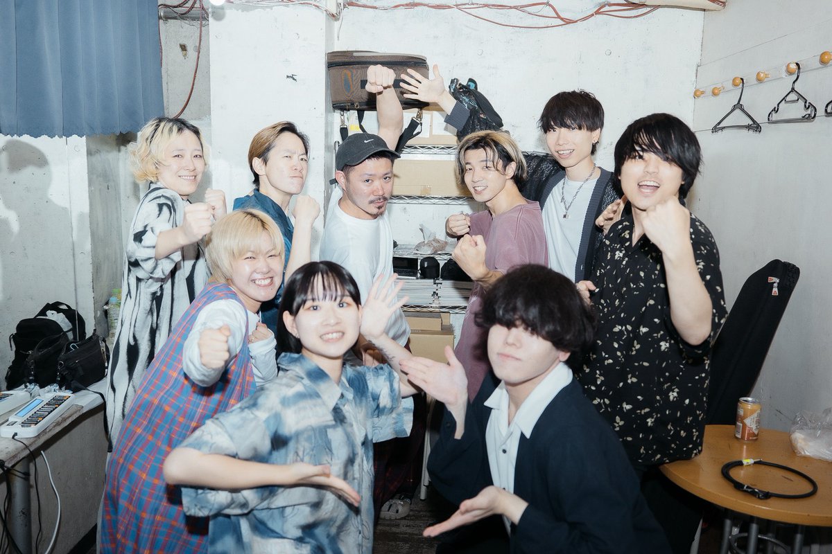 mukashino_'s tweet photo. 7/3 下北沢MOSAiC
Days of Glowing

ありがとうございました！
ブロークンの、
優しくて誰も置いて行かない、肩を組んでくれて連れていってくれる強さが本当にかっこよかった

お互いのファンのみんなが作ってくれたフロア、とてもあたたかったです
またワンマンで会えますように！

📷@shinya_1216 https://t.co/JBO4AZyqJW