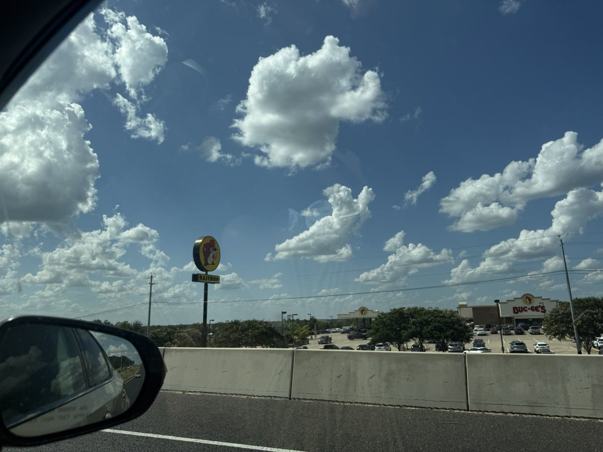 drpablopistola's tweet photo. Wow, just saw a Buc-ee’s with gas AND food items! Follow this account for more slices of Americana on this #USA birthday weekend! Next stop, Chili’s, followed by Whataburger, McDonald’s, Sonic, In-N-Out (#AnimalStyle), Applebee’s, Texas Roadhouse, Subway, then a USA hospital! https://t.co/soNwJ4L8IM