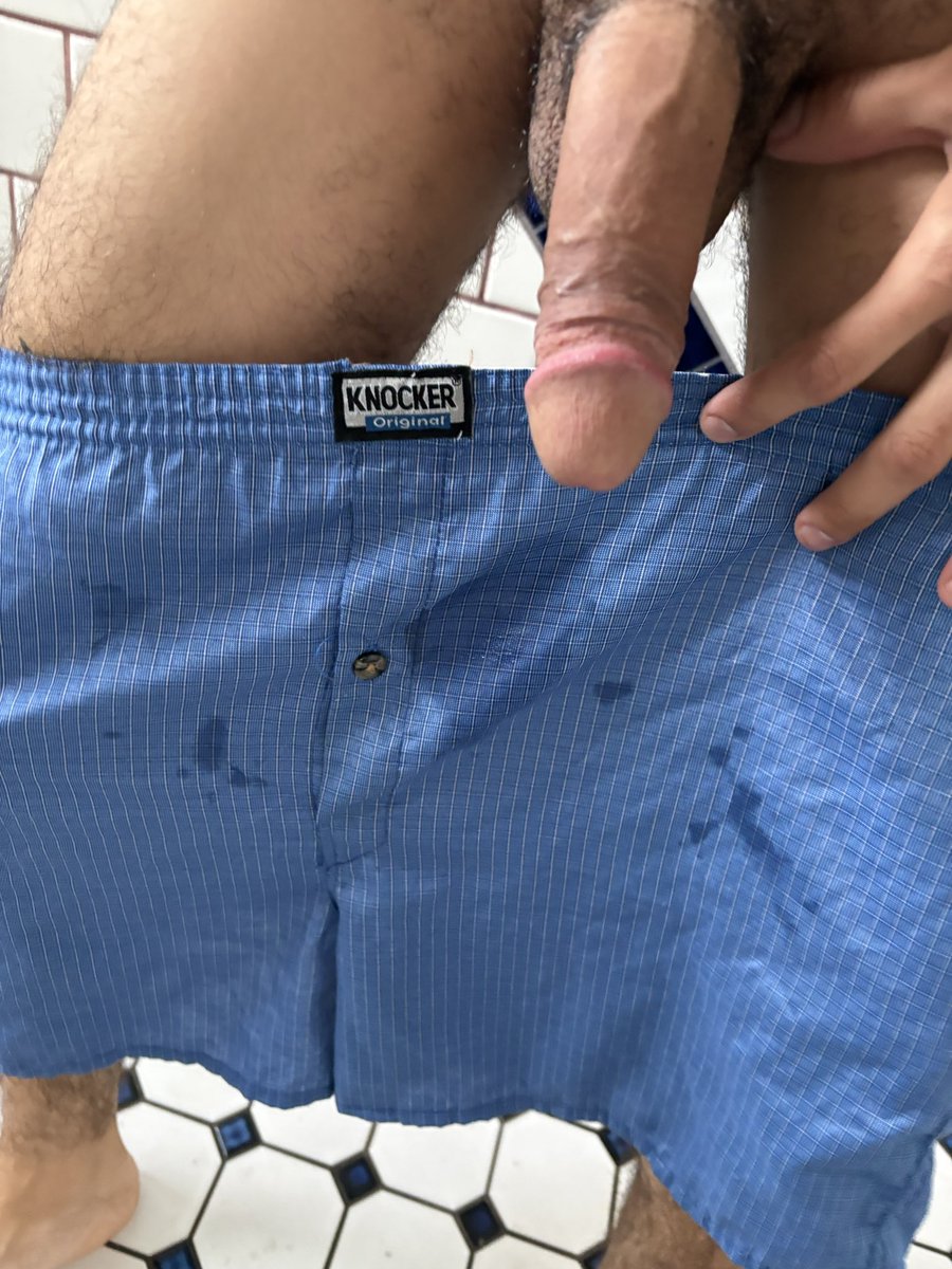 hom3wrecker_xc's tweet photo. Made a big mess this morning anyone wanna come eat it up 👀📲 
#norwalk #buyers #money #bigdick #ass #horny https://t.co/6n9OS9bywT