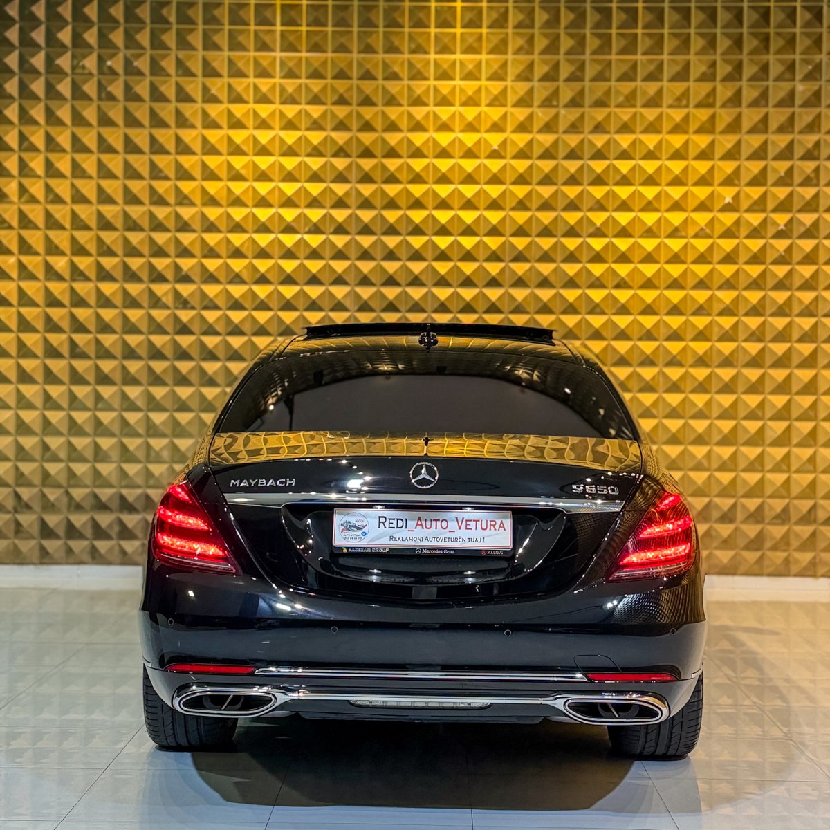 nocarcontext's tweet photo. Mercedes-Maybach S650 🖤🖤 https://t.co/Kyrh8QM5BA