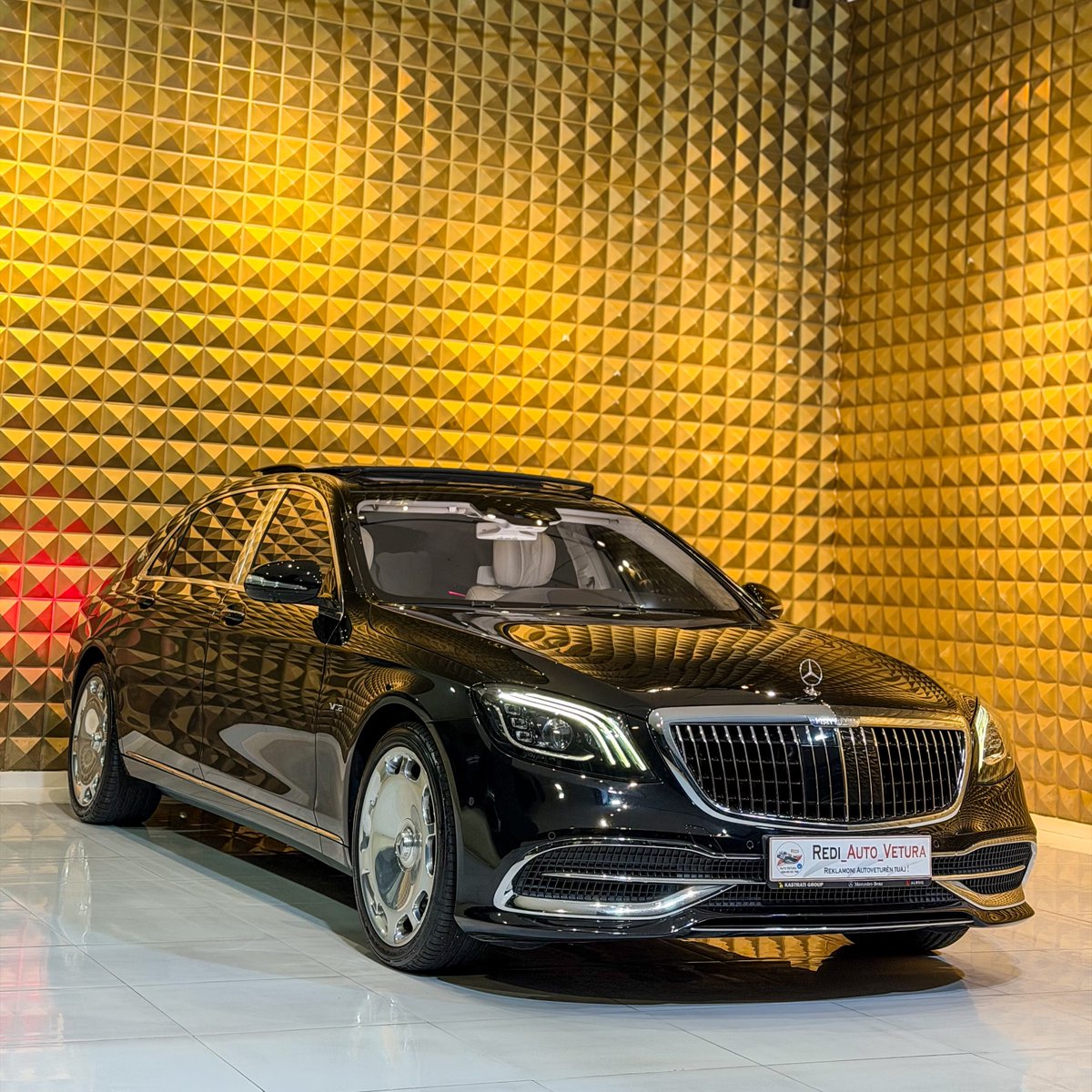 nocarcontext's tweet photo. Mercedes-Maybach S650 🖤🖤 https://t.co/Kyrh8QM5BA