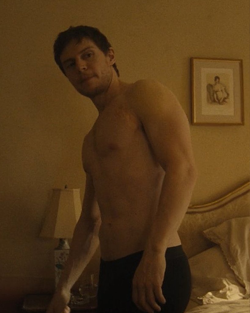 CINEMA505's tweet photo. Evan Peters em The Beauty (2026) https://t.co/whw5mFmn0a