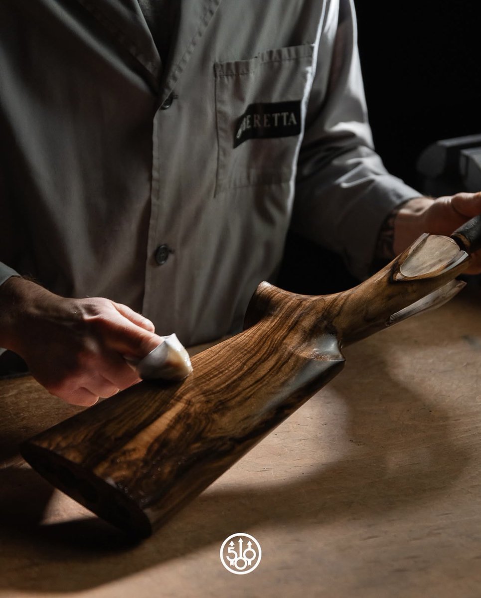 beretta_japan_'s tweet photo. ベレッタ500年の輝かしい伝統に誇りを込めて。
クラフトマンシップ、イノベーション、そして卓越性への揺るぎない追求は、500年にわたり私たちのレガシーを築いてきました。
その歴史を礎に、これからも皆様とともに未来を創造していきます。
#Beretta500 #LegacyForgesTomorrow https://t.co/XUQ8G3L7wF