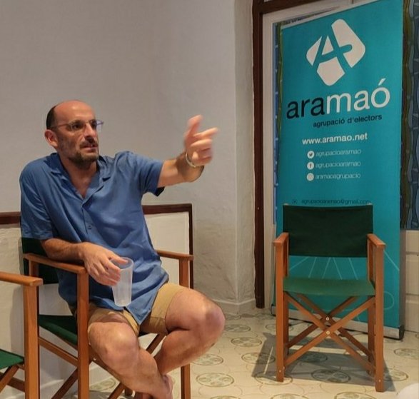 aserveramoll's tweet photo. Com AirBnB ha canviat Menorca?

Interessantísima exposició de Pau Obrador. Xerrar d'AirBnB és xerrar de turisme, d'habitatge, de gentrificació i, en definitiva, de la Menorca d'avui. Moltes gràcies @pauobrador i @agrupacioaramao! https://t.co/KNYwsf4NNw