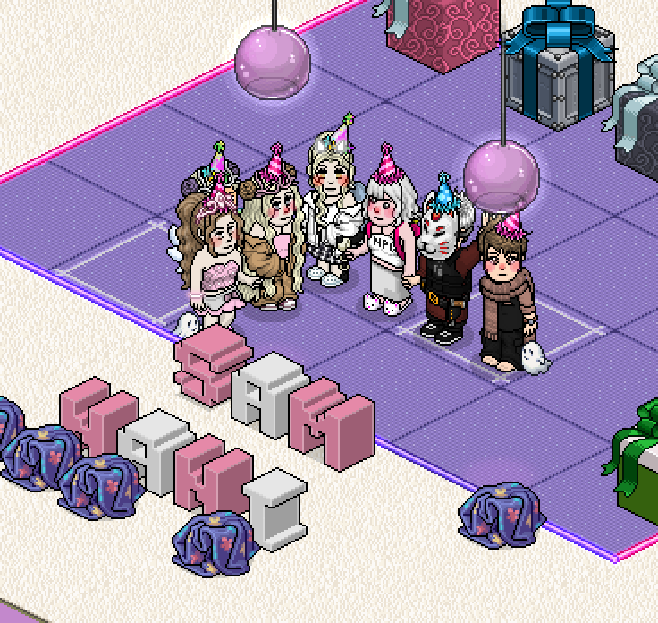 ESremember's tweet photo. resulta y acontece que tengo una gemela que cumple el mismo día que yo (hoy) 😭🤍

feliz cumple a nosotras, las mas divas, las mas waos, las mas leales, las mas mas. 🥳🤍

gracias por todo bebitas lindas, me las como ❤️😭 https://t.co/X2rN351DNH