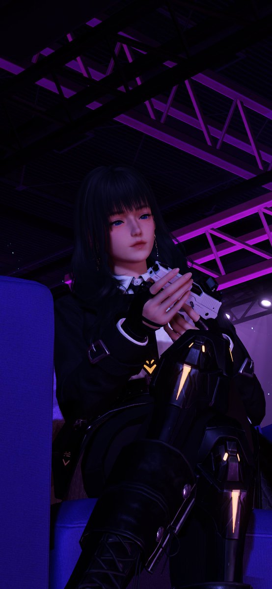 Somnus403's tweet photo. @ItsCactusJuice In bad bitch pose 😂 
Also your MC is so pretty!! #BringBackValko https://t.co/w9AEDgO9GV