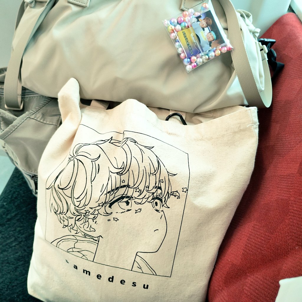 ringo_itsudemo's tweet photo. 出発〜！
荷物が重くてすでに汗が…
化粧よ持ちこたえてくれ…ww https://t.co/FRxlGdd5pR