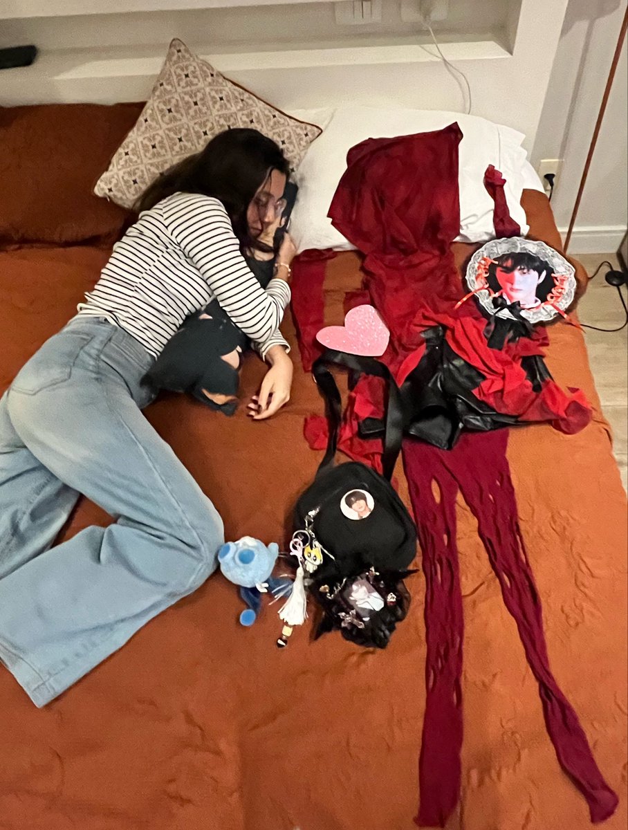 livswonnie's tweet photo. eu (literalmente) indo dormir hoje https://t.co/FIyo5TZ2hY