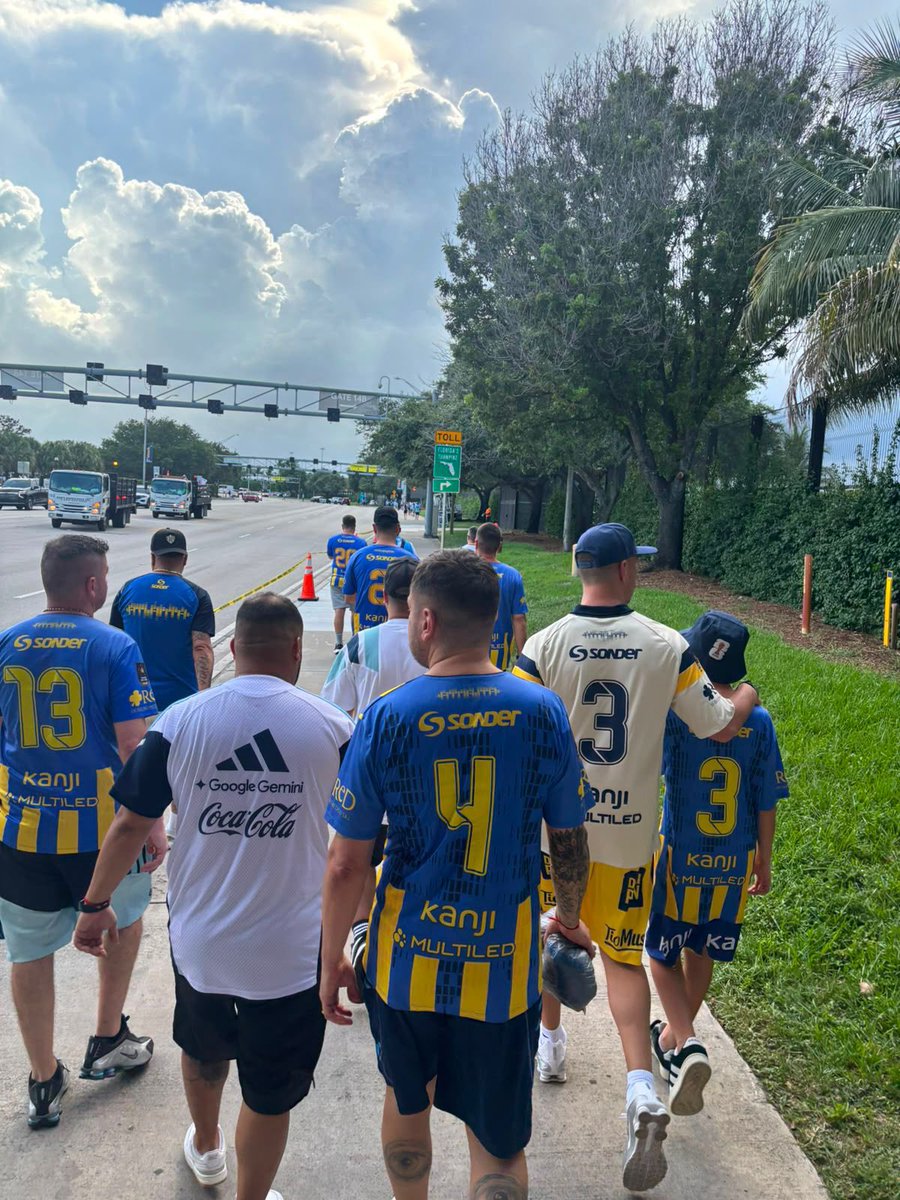 lucas_bohemio00's tweet photo. ATLANTA en MIAMI 🇺🇦🫡 https://t.co/2imlnYihbw