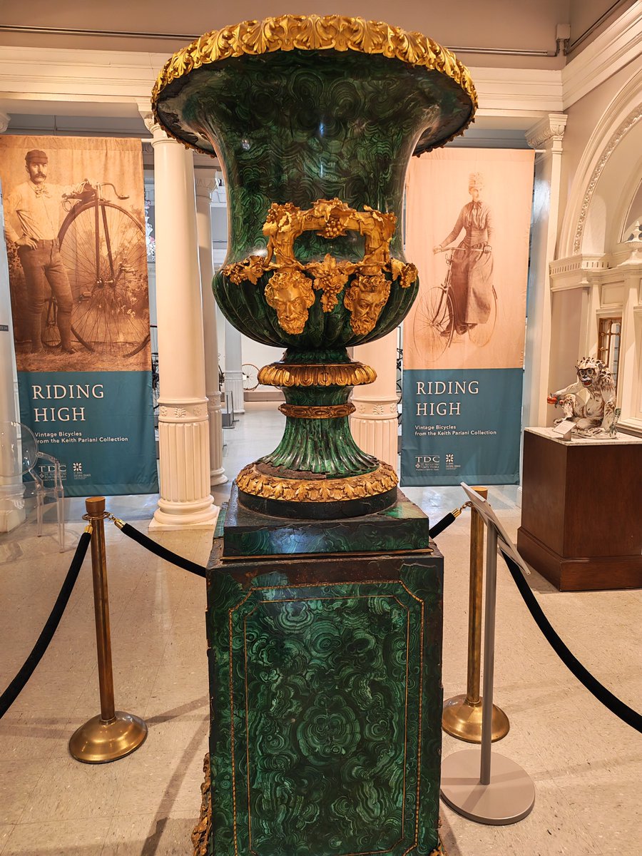 BoscojraCSsR's tweet photo. Visitando el Lightner Museum con mi hermana Guisella, en St. Augustine, Florida. Inaugurado en 1948, el museo ocupa el antiguo Hotel Alcázar. https://t.co/rLmZQXnZPX