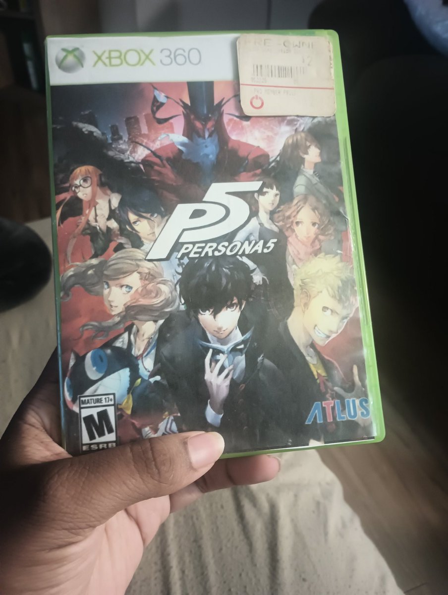 PapaTonyP4's tweet photo. look what gamestop sold me bro, i didn't even know Persona 5 was on the Xbox 360 https://t.co/xceDDKJiv8