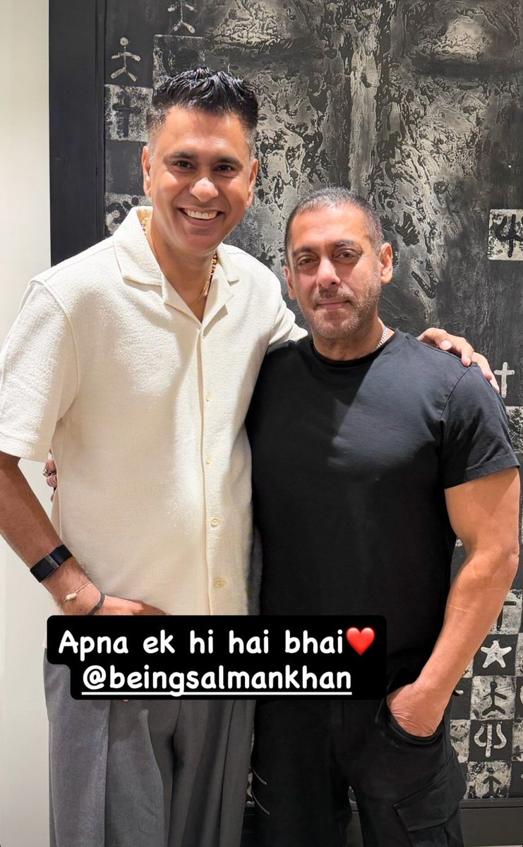 NarayanRam3192's tweet photo. Latest from galaxy home bandra 
Love u bhaijaan 🐅 
#Salmankhan https://t.co/sRwtMT6BFv