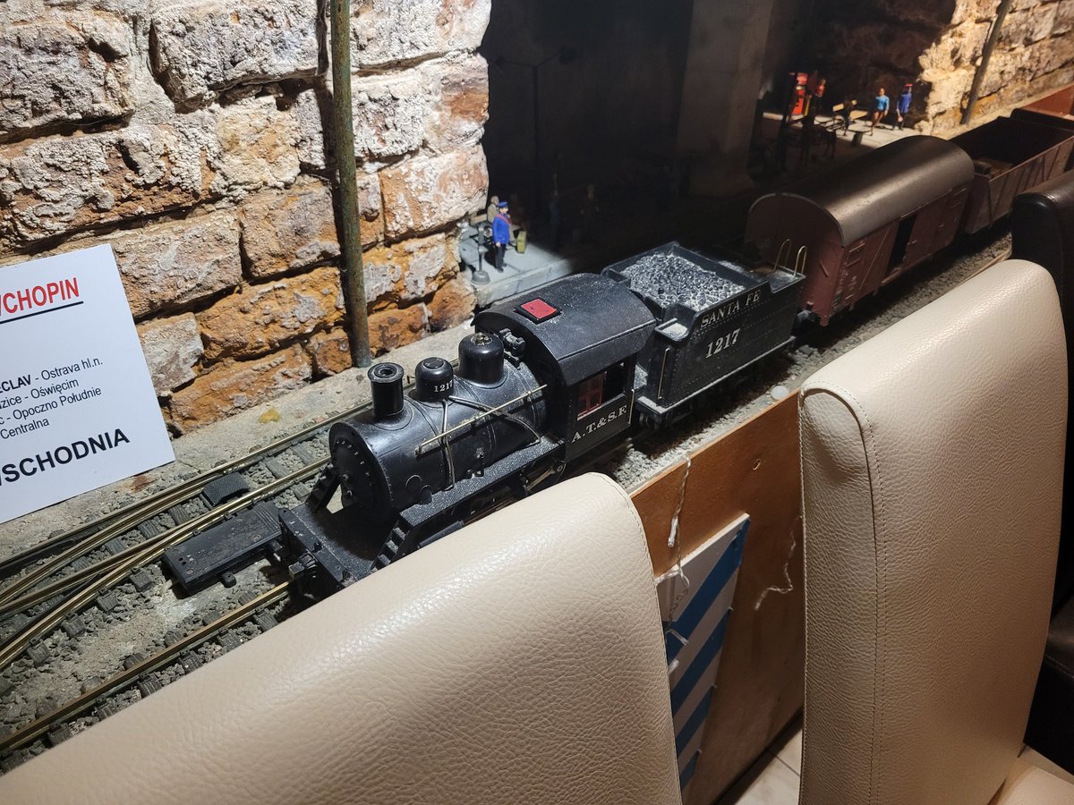THR_Shrek's tweet photo. overall, the Rail History in Hungary has inspired me to learn more about the country 
I would love to return and travel to places I went past but unfortunately wasn't able to go, such as the urban transport museum as well as potential seeing an active Steam tour to the capital. https://t.co/gV5RpLt3Cx