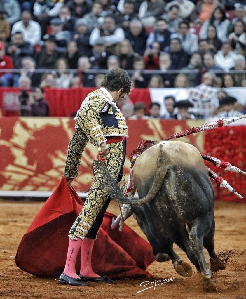 jvegavara's tweet photo. Cuanto le añoro, joder!. Foto: @Firma_Arjona https://t.co/s7hCU3Kedh