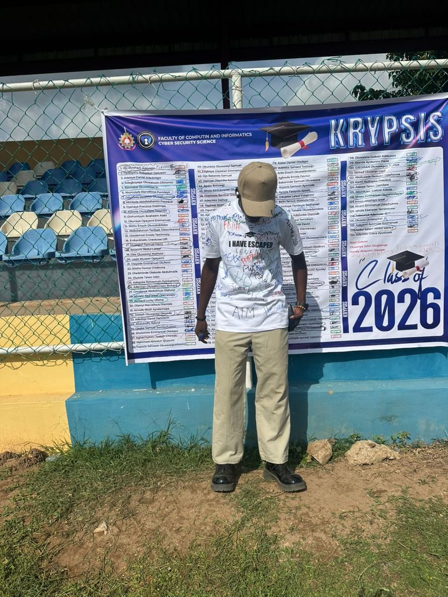 CyberMaster0x's tweet photo. Officially a Graduate. ✨

https://t.co/8JZKFecKTh CYBER SECURITY BAGGED.🤖
Congratulations to me. ❤️🔥 https://t.co/3EcuBCPjkc