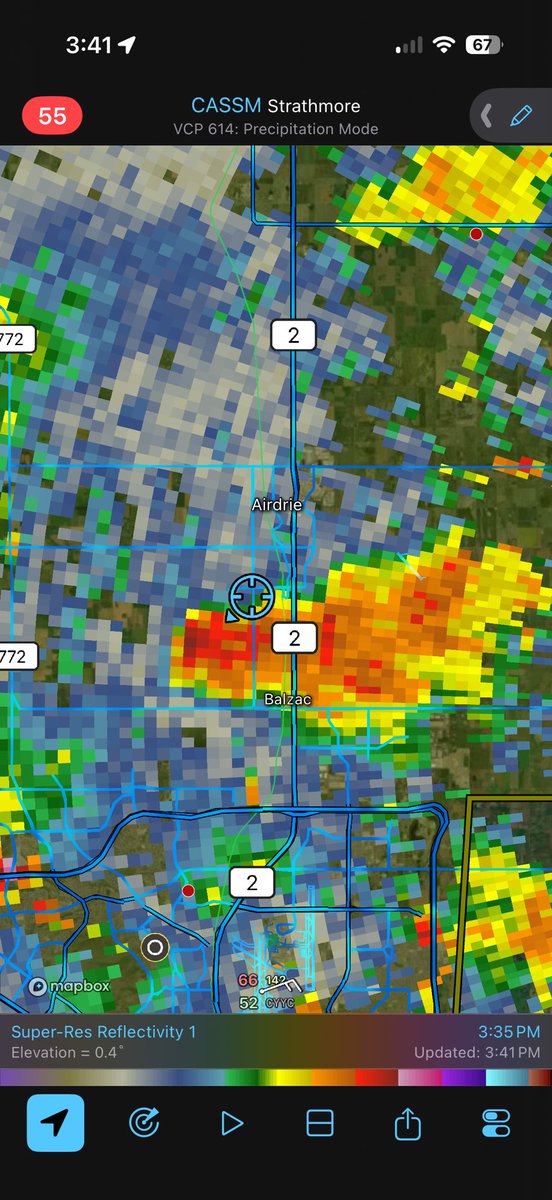 HaydenCWx's tweet photo. Hailing in Airdrie #abstorm https://t.co/NmkAvQQVBl
