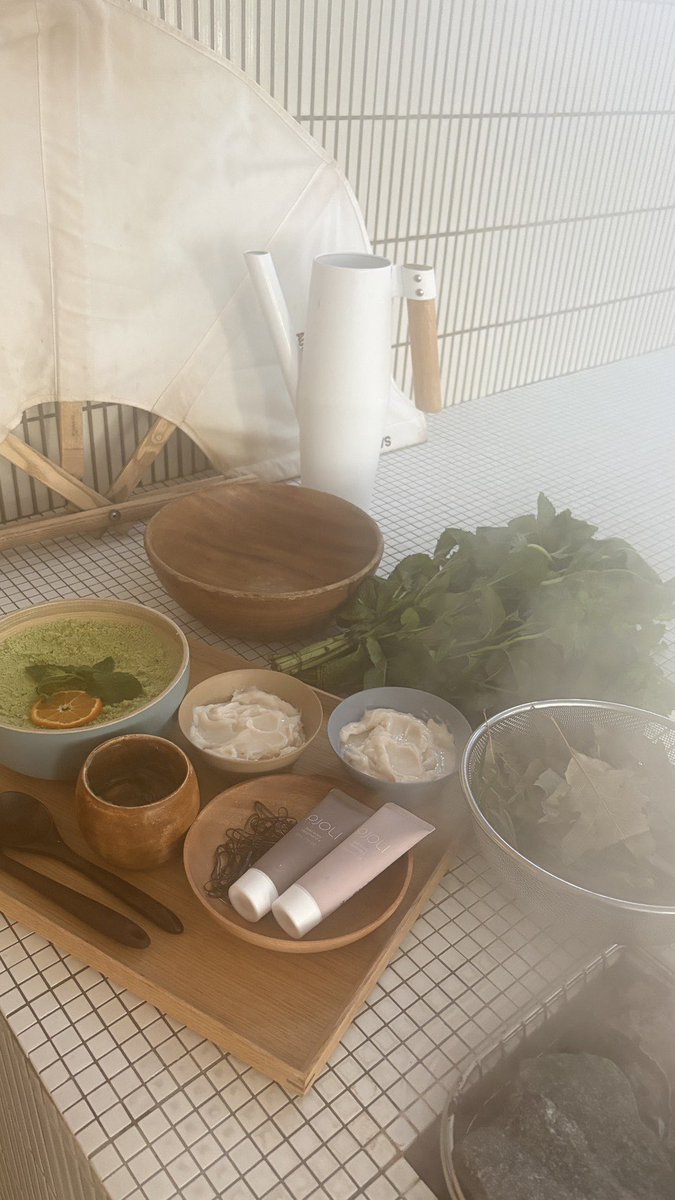 reachdesu's tweet photo. 【サウナセンター稲荷町・7月のレディースデー🧖‍♀️】
スチームバスでピーリング「ヘアケアのリトリート」を担当した松田純子さん（@whiskingmeister）でした💇‍♀️🌿

次回のレディースデーは9月2日です🙌
事前申込制・公式Xをチェック👉@sauna_center_i

#サウナ #サウナLD https://t.co/v0hk9lSeL9