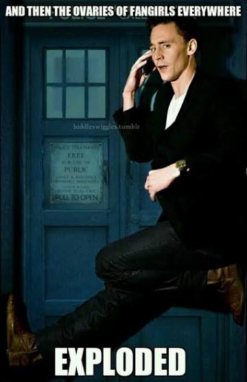 ShardzDW's tweet photo. waiter! waiter! more 2013 twelfth doctor reaction core please! 🍴😋 https://t.co/DGQ9Zy85Bd