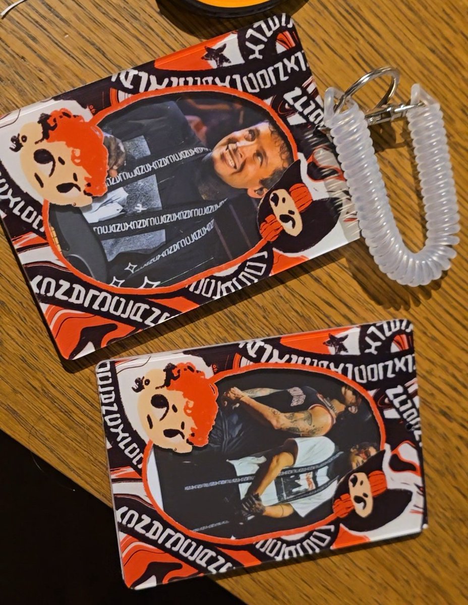 mintyyas's tweet photo. Um hi i have freebies (photocards) from Twenty one pilots for rock werchter tomorrow... https://t.co/NvqrunViLb