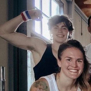 wcsbennett's tweet photo. manifesting messy hair flexing jack for this 4th of july (pic from 2023) https://t.co/ZKkNabI4xP