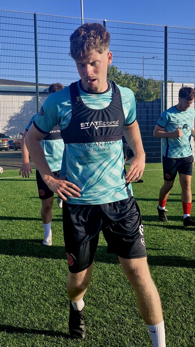 ChrisJenki18199's tweet photo. Pre-Season Friendly 
@oceanparkarena1
@CaerauElyFC vs @croesyafc 

#ONerthINerth @CymruLeagues 
@CymruPitchside @danjdavies @FutbologyWales @AllWalesSport 
@YClwbPelDroed @cymru_sport https://t.co/UOEhevhRCN