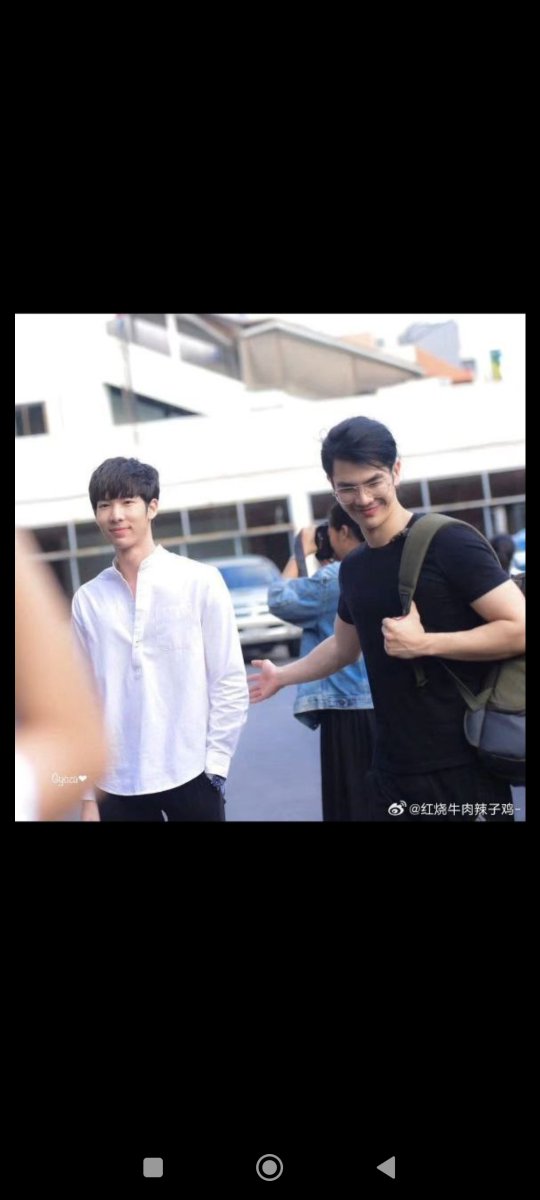 Sana1661052's tweet photo. @childofMPandNK @Me496896987 Or maybe Miles didn't go to Turkey with that escort, but with that guy? https://t.co/JdLKNZofeX