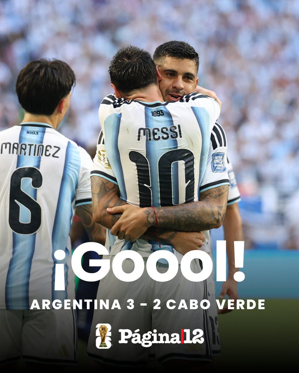 pagina12's tweet photo. 🇦🇷 ¡GOOOOOOL DE ARGENTINA! 🇦🇷
A los 6 minutos del segundo tiempo extra, tras un cabezazo del Cuti Romero, se desvió en Diney Borges y marcó el 3 a 2 de la selección argentina. ¡Vamos con todo!.
https://t.co/RIrLZQNk6K https://t.co/cs4kL2EBiF